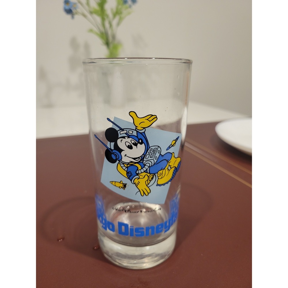 Tokyo Disney Land Scuba Mickey Mouse Vintage Glass